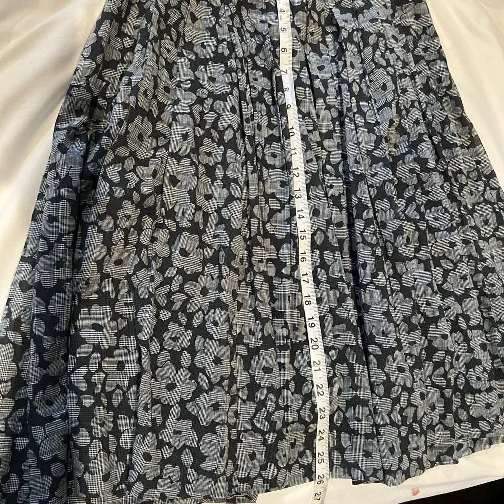 Brooks Brothers Black and Gray Floral Midi Dress - Picture 6 of 6
